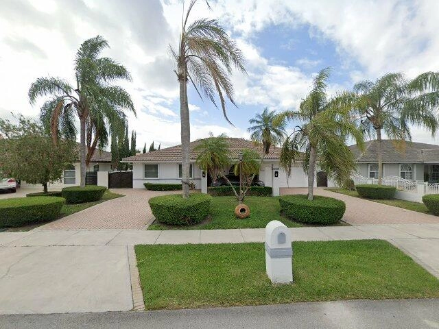 House image located at Miami, FL 33175