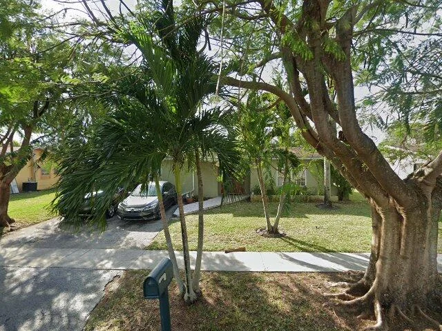 House image located at Hollywood, FL 33024