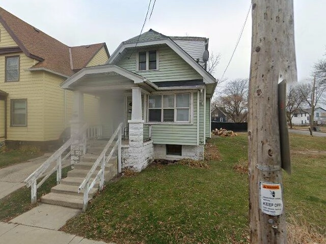 House image located at Milwaukee, WI 53206