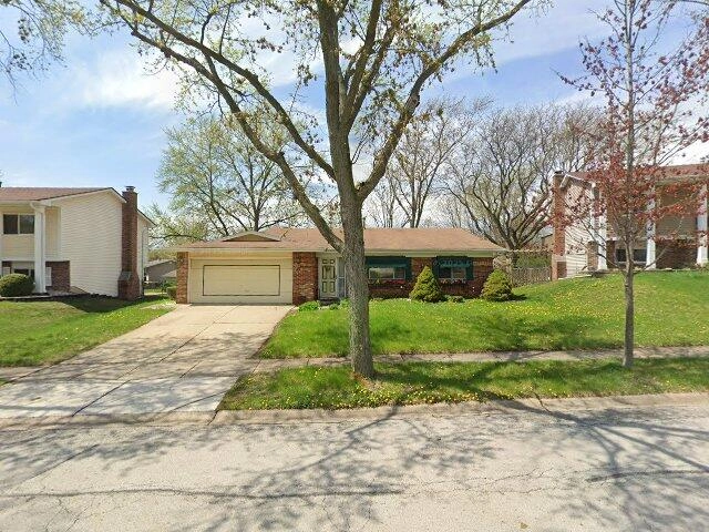 House image located at Woodridge, IL 60517