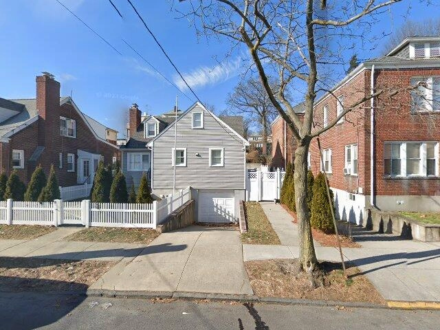 House image located at East Moriches, NY 11940