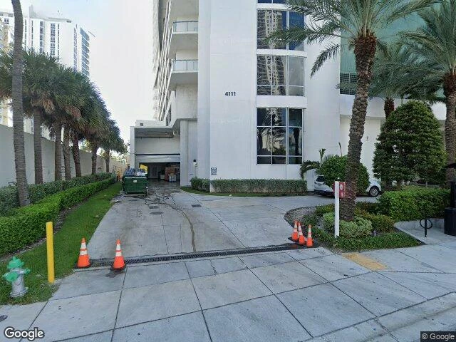 House image located at Hollywood, FL 33019