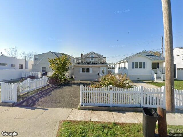 House image located at Island Park, NY 11558