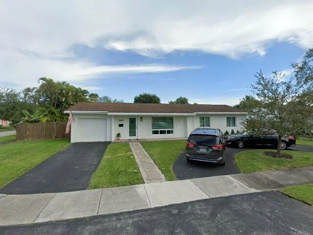 House image located at Miami, FL 33157