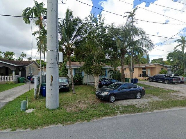 House image located at Miami, FL 33150