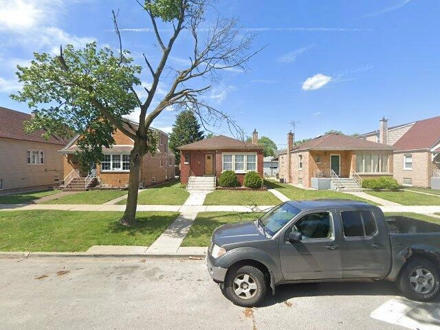 House image located at Chicago, IL 60617