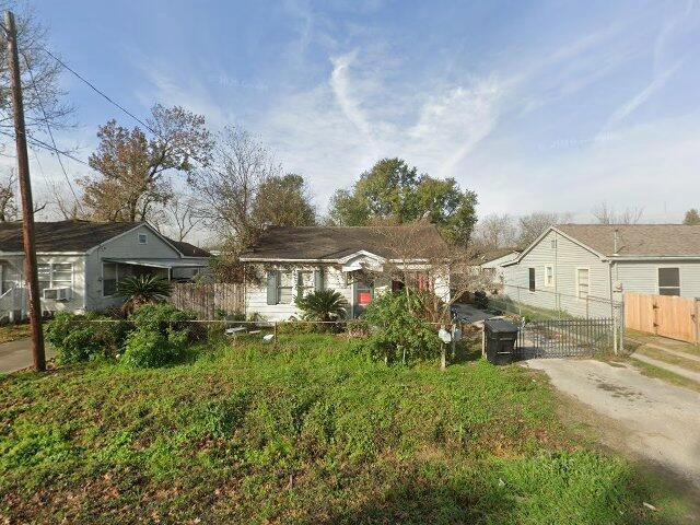 House image located at Houston, TX 77022