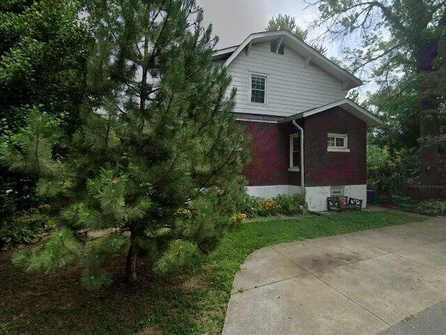 House image located at Louisville, KY 40217