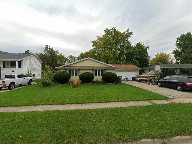 House image located at Woodstock, IL 60098