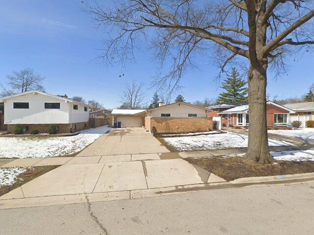 House image located at Villa Park, IL 60181