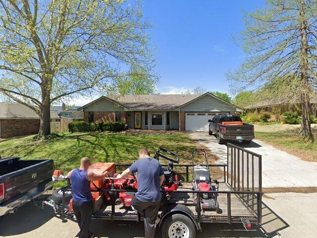 House image located at Saint Louis, MO 63146