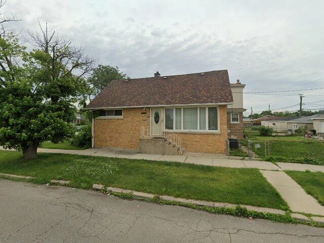 House image located at Chicago, IL 60628