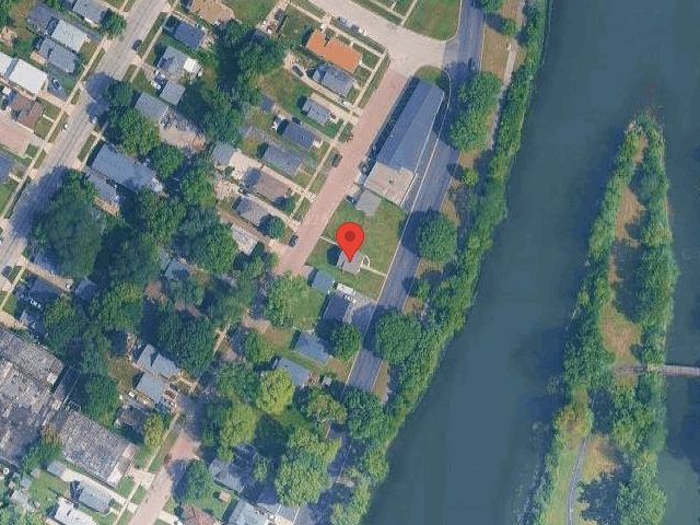 House image located at Aurora, IL 60506