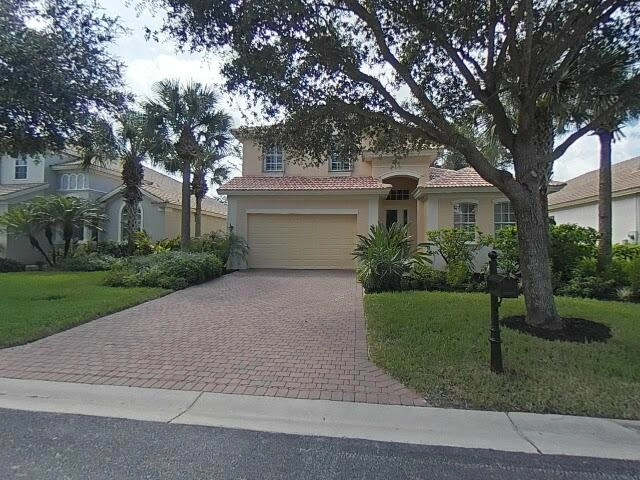 House image located at Fort Myers, FL 33908