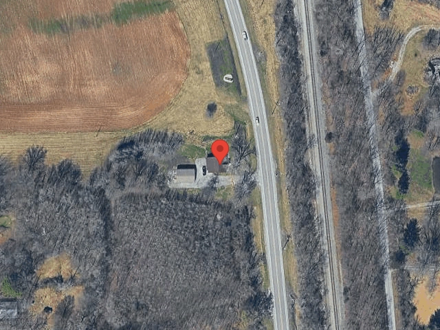 House image located at De Soto, IL 62924