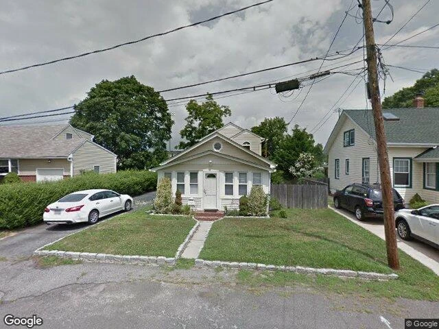 House image located at Lindenhurst, NY 11757