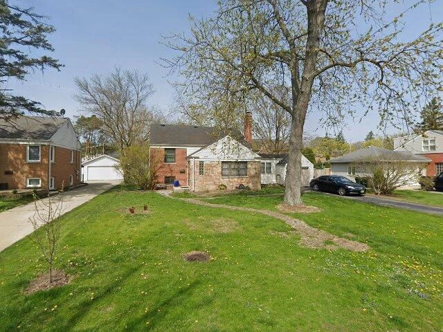 House image located at Glenview, IL 60025