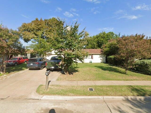House image located at Irving, TX 75060