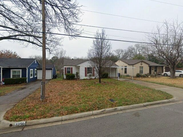 House image located at Fort Worth, TX 76116