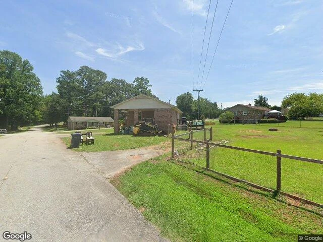 House image located at Laurens, SC 29360