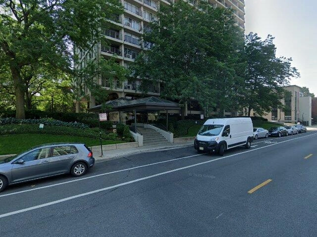 House image located at Chicago, IL 60614