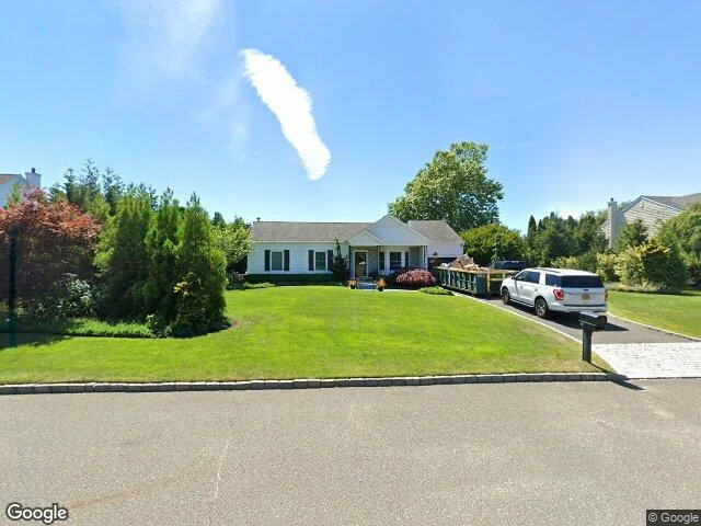 House image located at Manorville, NY 11949