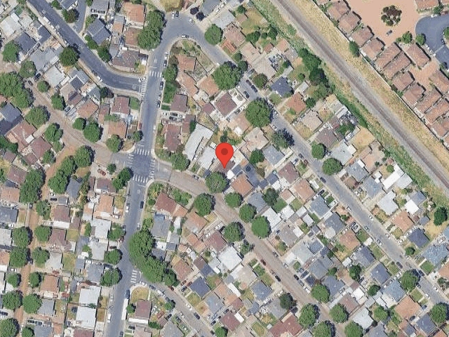 House image located at Oakland, CA 94603