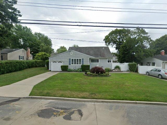 House image located at Patchogue, NY 11772