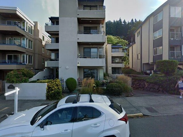 House image located at Seattle, WA 98116