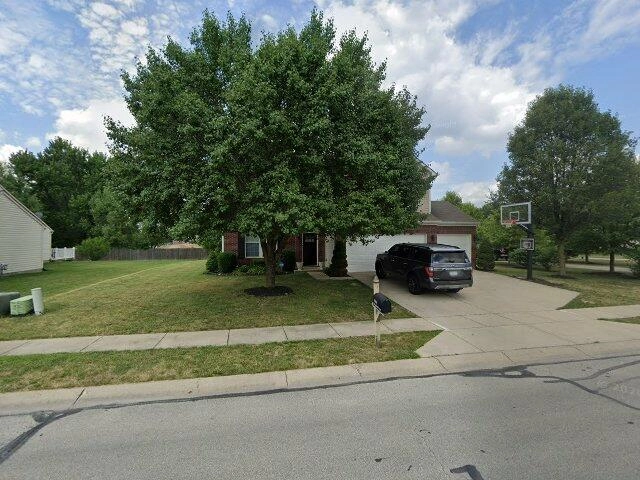 House image located at Avon, IN 46123