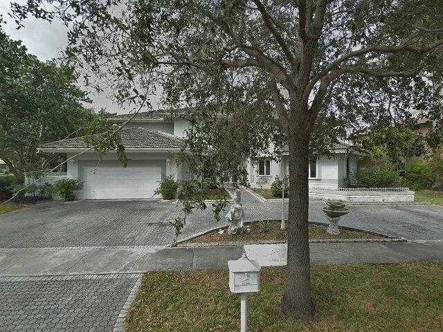 House image located at Hialeah, FL 33016