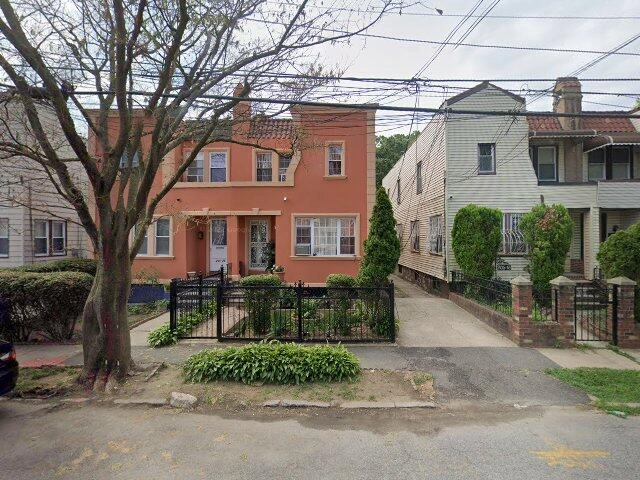 House image located at Saint Albans, NY 11412