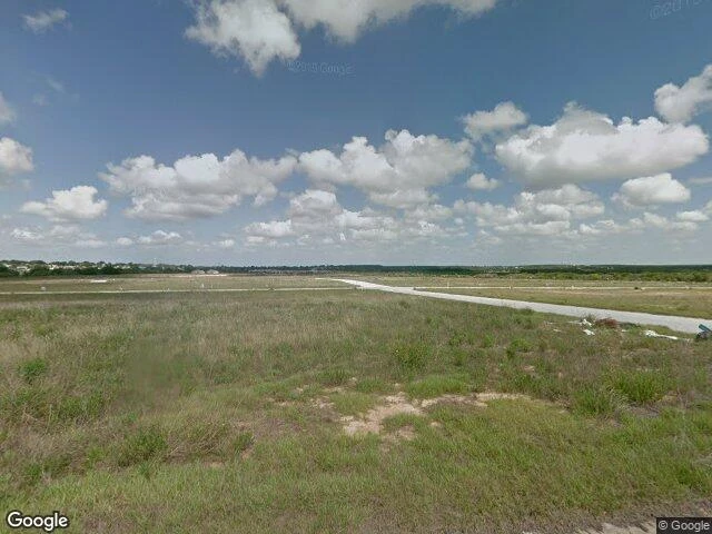 House image located at Dundee, FL 33838