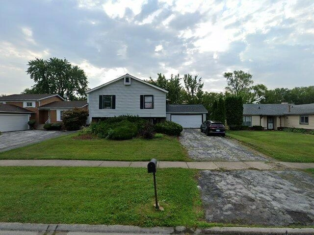 House image located at Country Club Hills, IL 60478