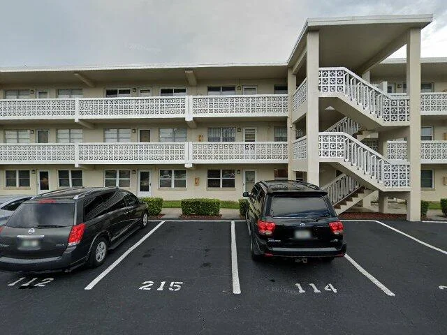 House image located at Saint Petersburg, FL 33702