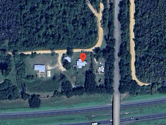 House image located at Cottondale, FL 32431