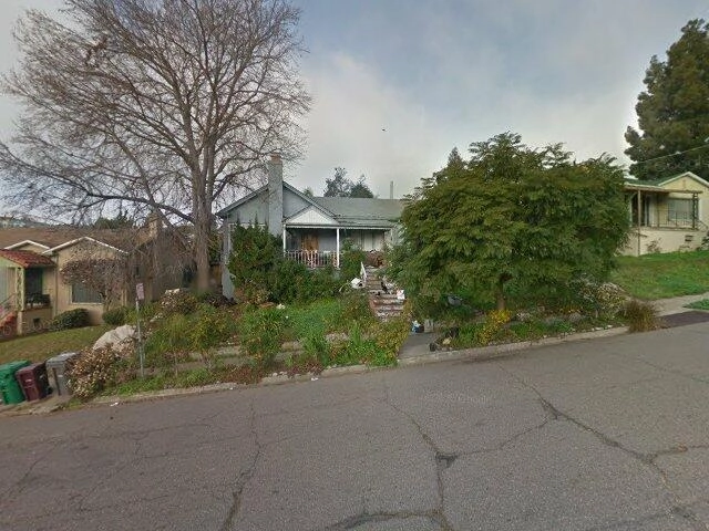 House image located at Oakland, CA 94619