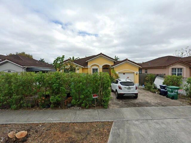 House image located at Miami, FL 33184