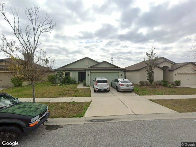 House image located at Ruskin, FL 33570