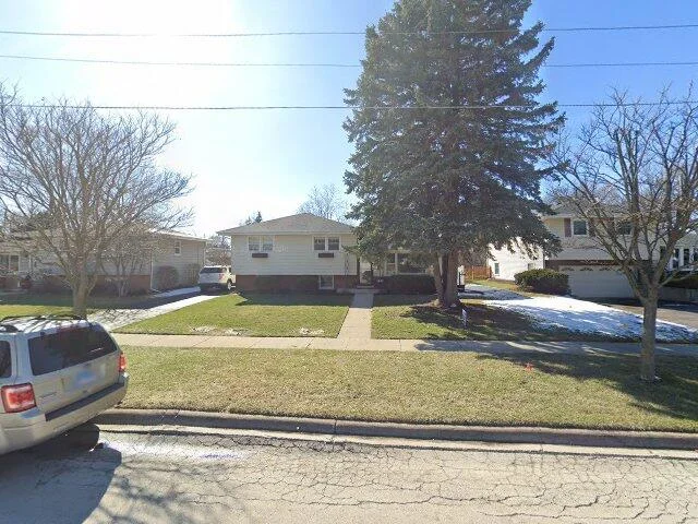 House image located at Lombard, IL 60148