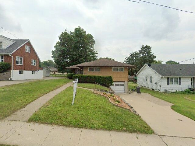 House image located at Dubuque, IA 52001