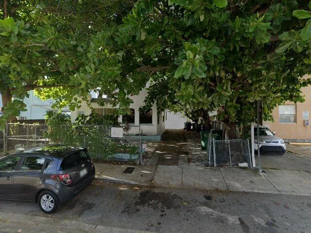 House image located at Miami, FL 33135