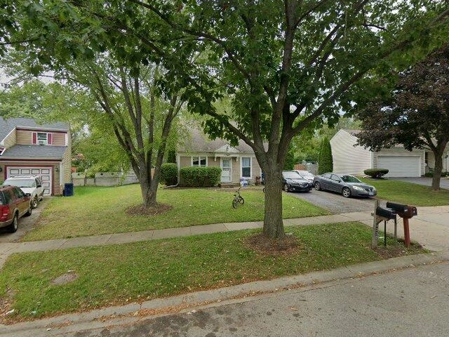 House image located at Algonquin, IL 60102