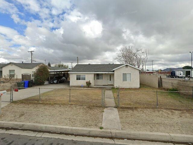 House image located at Fontana, CA 92335