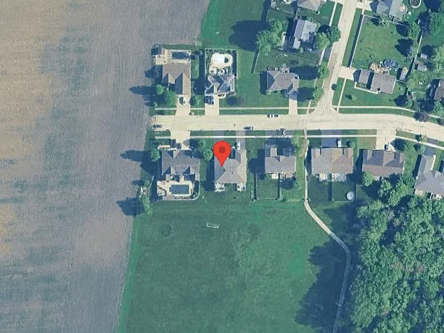 House image located at Hinckley, IL 60520