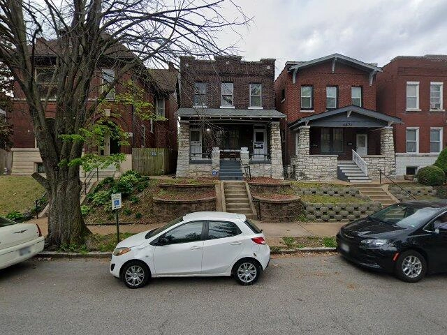 House image located at Saint Louis, MO 63111