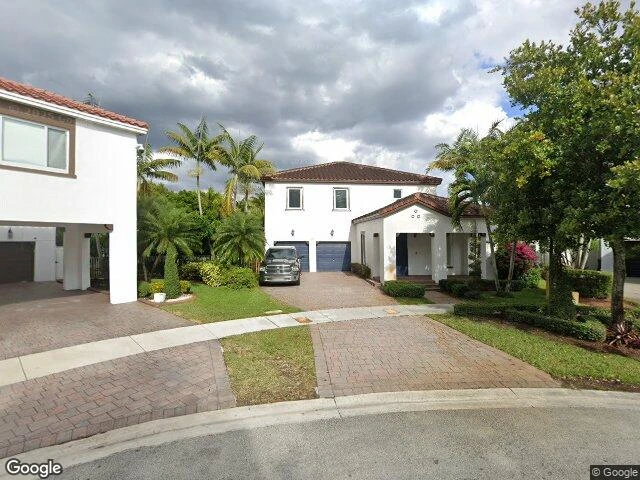 House image located at Miami, FL 33196