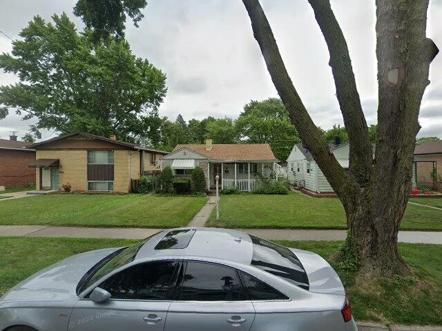 House image located at Chicago, IL 60633