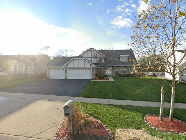 House image located at Algonquin, IL 60102