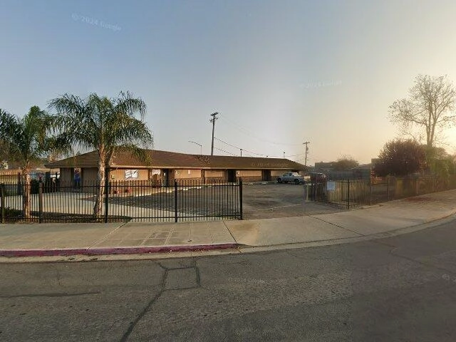 House image located at Fresno, CA 93727